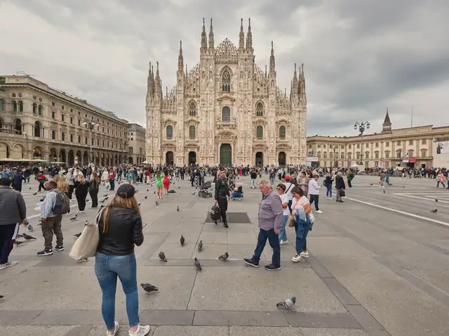 The Duomo di Milano cathedral and its piazza